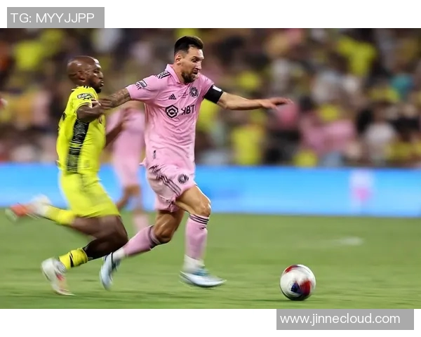 休斯顿迪纳摩主场迎战堪萨斯城全力争胜的精彩对决