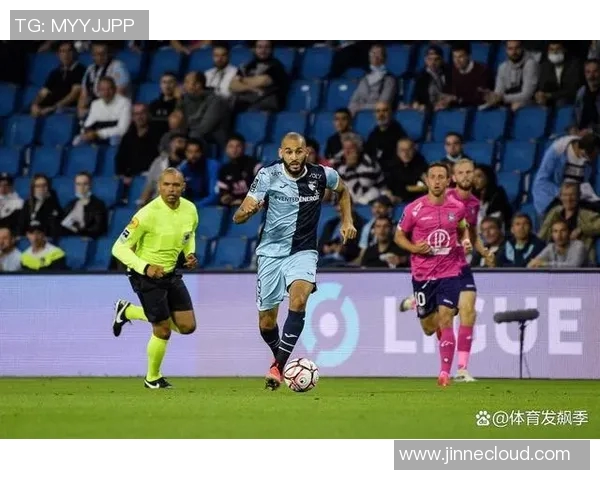 瓦朗谢与欧塞尔对决前瞻分析双方状态及战术布局探讨