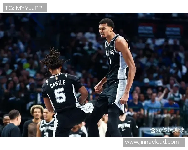 灰熊与马刺季后赛精彩对决回顾全场录像分析与精彩瞬间分享